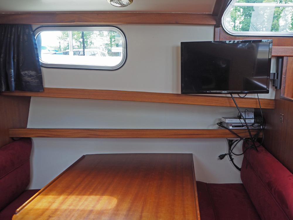 Vorschiff, Innenausstattung